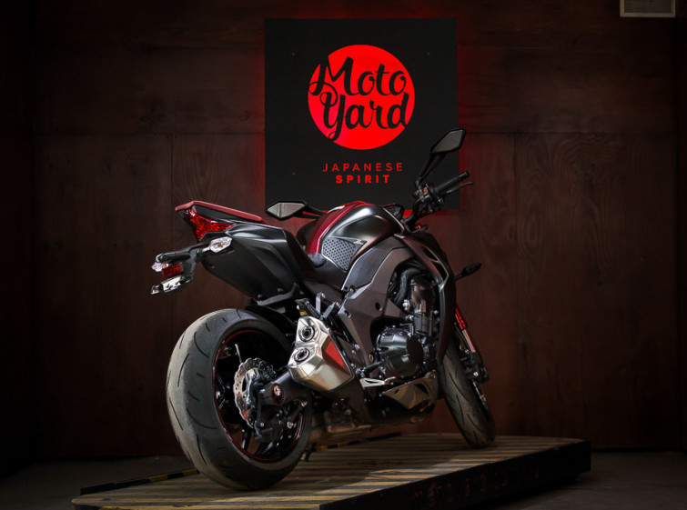 Мотоцикл Kawasaki Z1000 з пробігом 4748 км