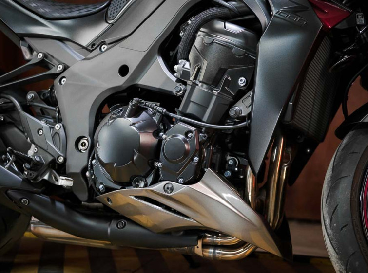 Мотоцикл Kawasaki Z1000 з пробігом 4748 км