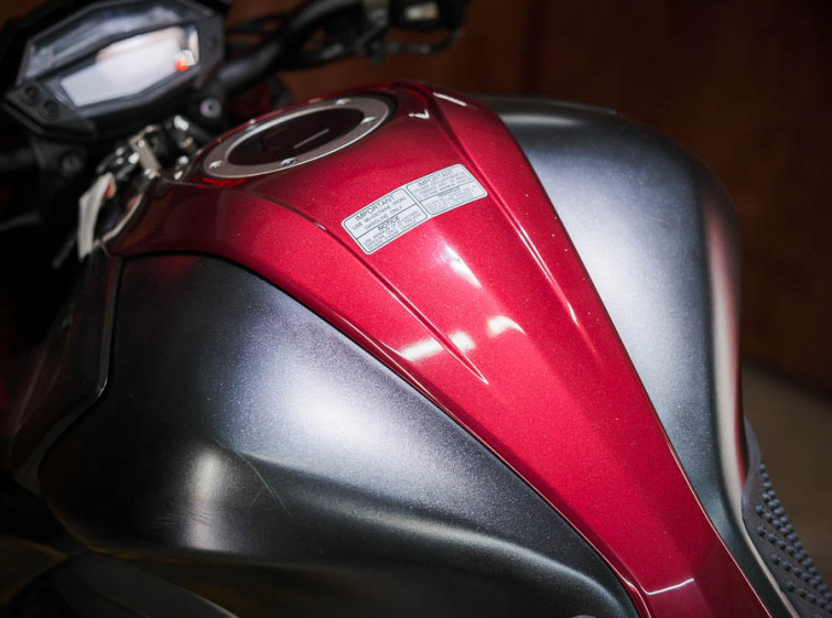 Мотоцикл Kawasaki Z1000 з пробігом 4748 км