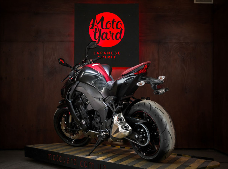 Мотоцикл Kawasaki Z1000 з пробігом 4748 км