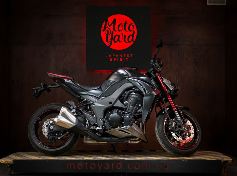 Мотоцикл Kawasaki Z1000 з пробігом 4748 км