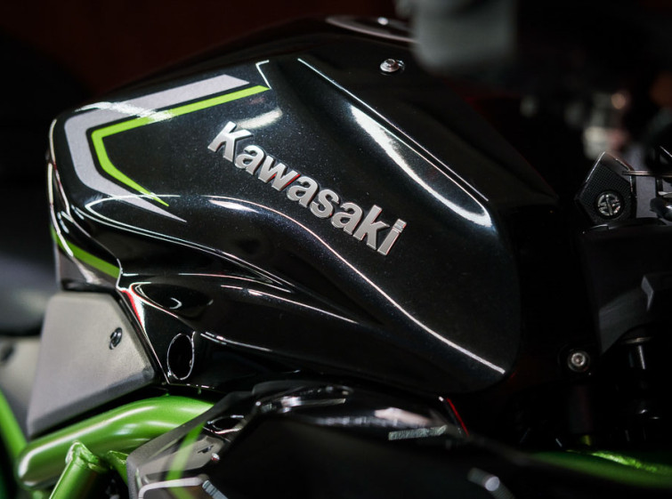 Мотоцикл Kawasaki ZH2 з пробігом 2264 км
