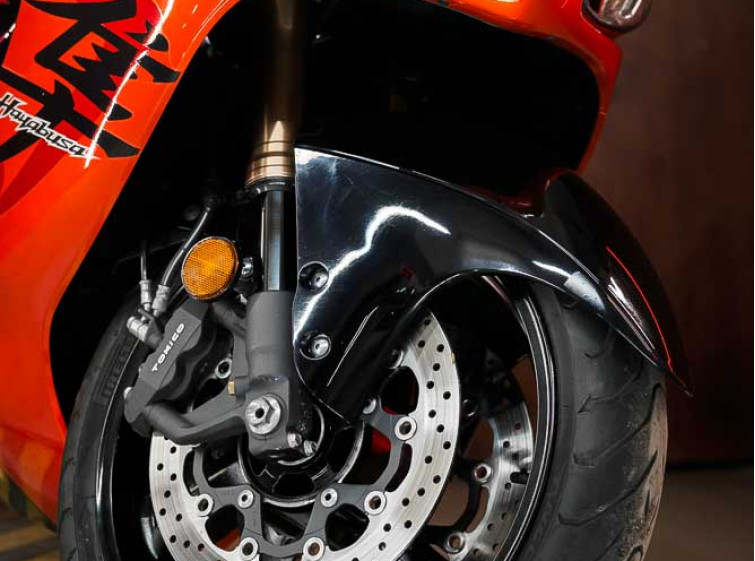 Мотоцикл Suzuki GSX1300R Hayabusa с пробегом 16092 км