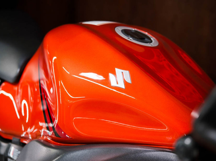 Мотоцикл Suzuki GSX1300R Hayabusa с пробегом 16092 км