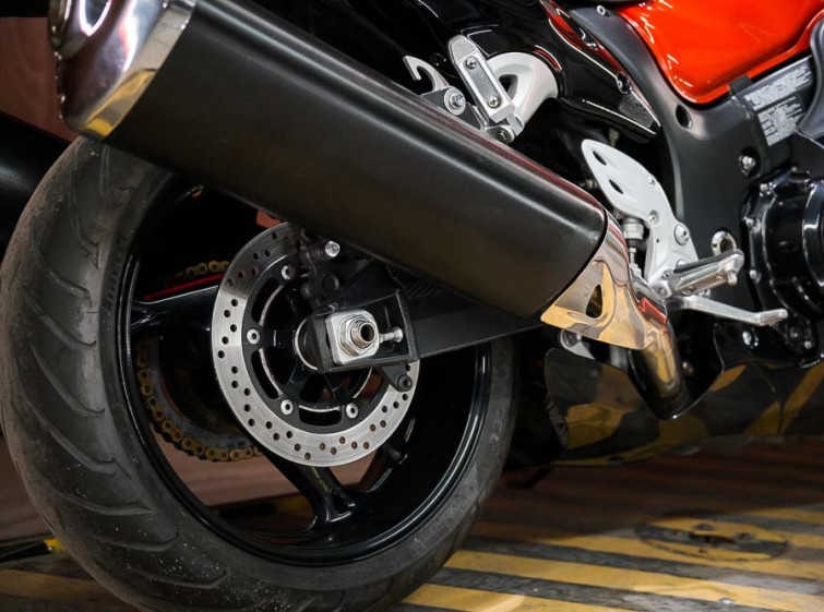 Мотоцикл Suzuki GSX1300R Hayabusa с пробегом 16092 км