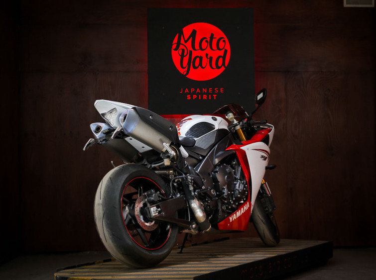 Мотоцикл Yamaha YZF-R1 с пробегом 16209 миль