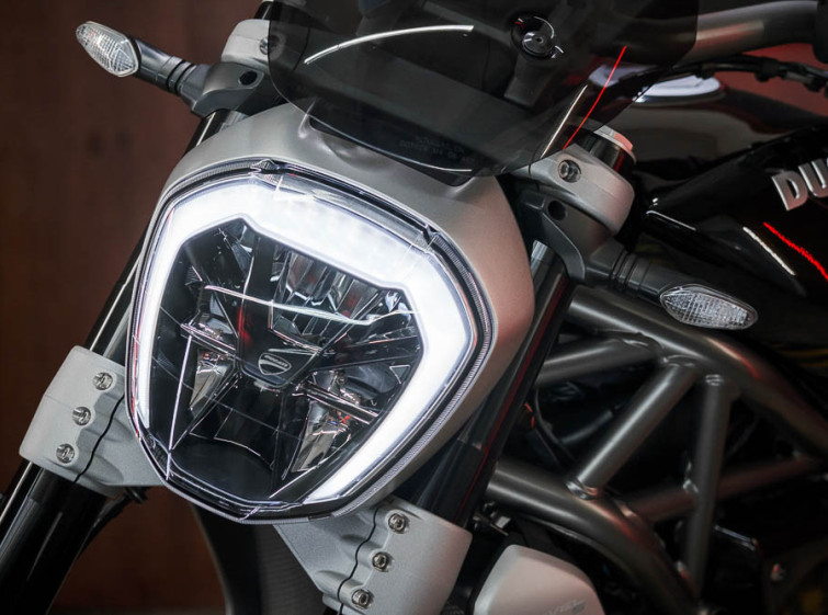 Мотоцикл Ducati X Diavel S с пробегом 6186 км