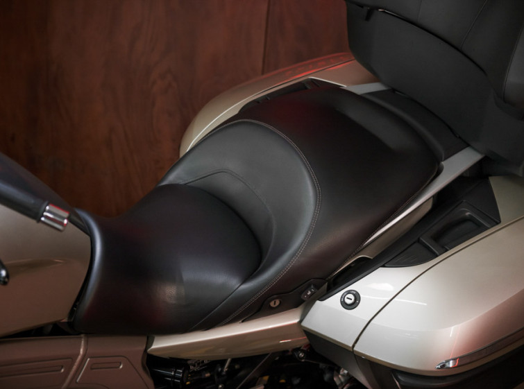 Мотоцикл BMW K1600 GTL з пробігом 9208 км