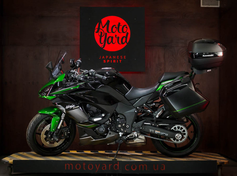 Мотоцикл Kawasaki Ninja 1000 с пробегом 1570 км