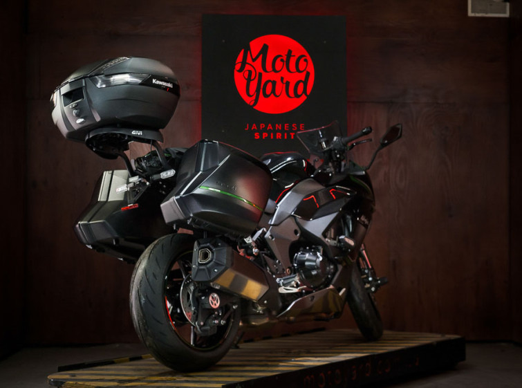 Мотоцикл Kawasaki Ninja 1000 с пробегом 1570 км