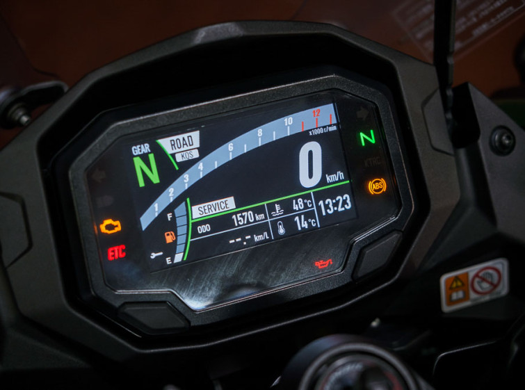 Мотоцикл Kawasaki Ninja 1000 с пробегом 1570 км