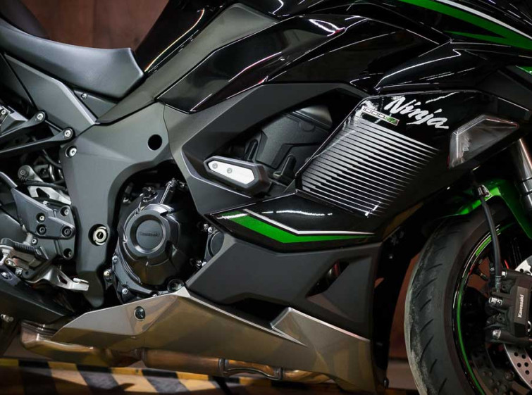 Мотоцикл Kawasaki Ninja 1000 с пробегом 4136 км