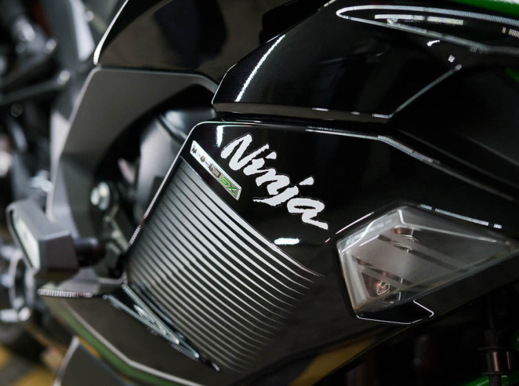 Мотоцикл Kawasaki Ninja 1000 с пробегом 4136 км
