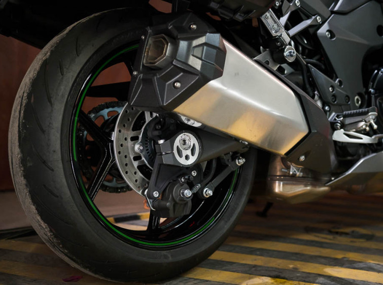 Мотоцикл Kawasaki Ninja 1000 с пробегом 4136 км