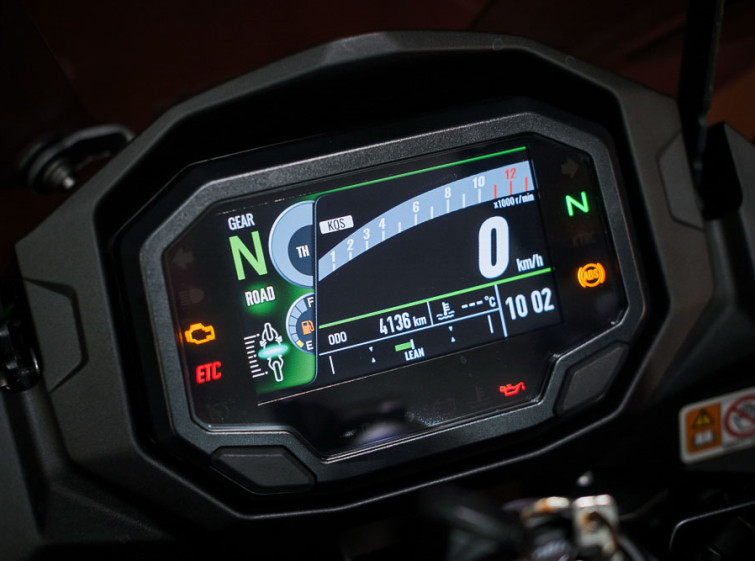 Мотоцикл Kawasaki Ninja 1000 с пробегом 4136 км