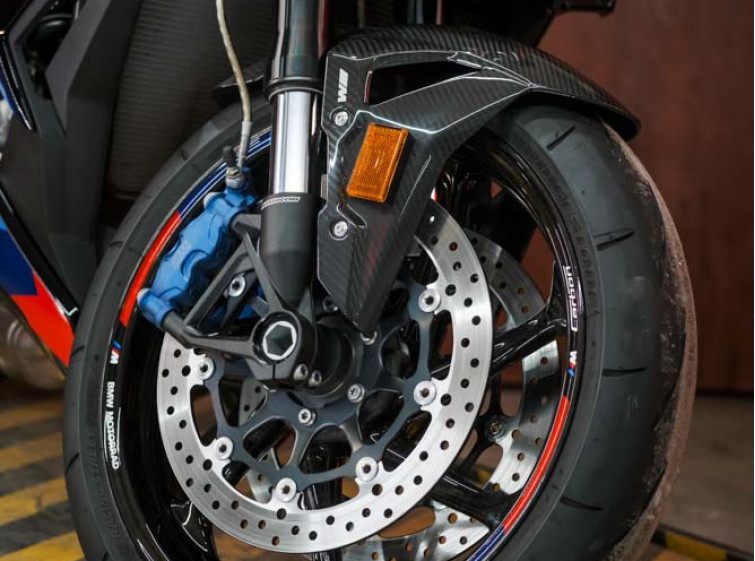 Мотоцикл BMW M1000R с пробегом 5180 км