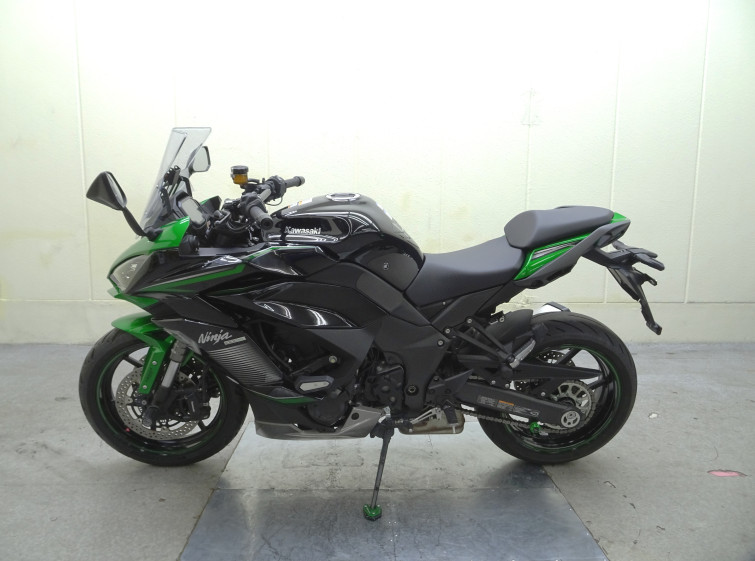 Мотоцикл Kawasaki Ninja 1000 з пробігом 7512 км