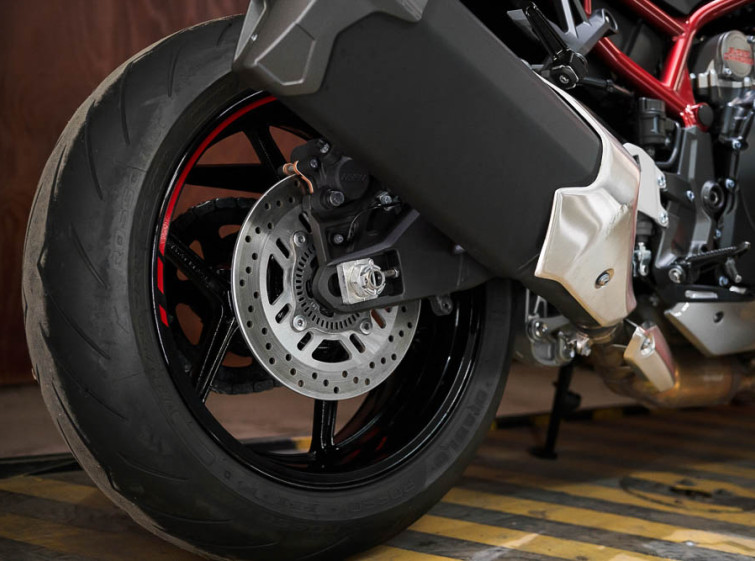 Мотоцикл Kawasaki ZH2 с пробегом 3628 км