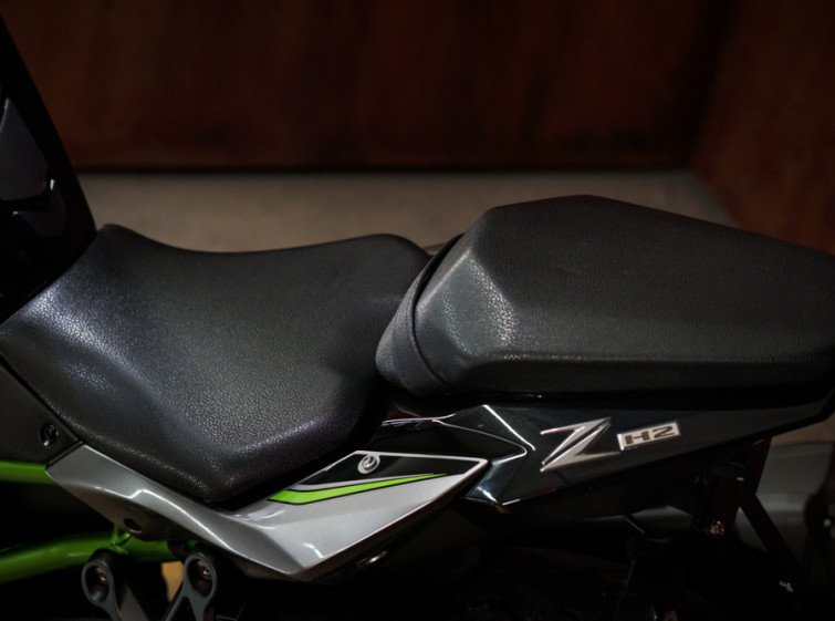 Мотоцикл Kawasaki ZH2 с пробегом 4247 км