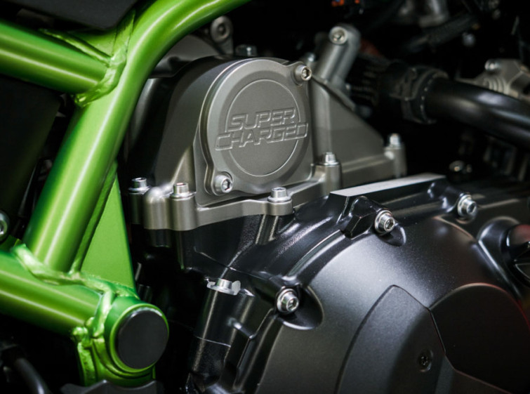 Мотоцикл Kawasaki ZH2 с пробегом 4247 км