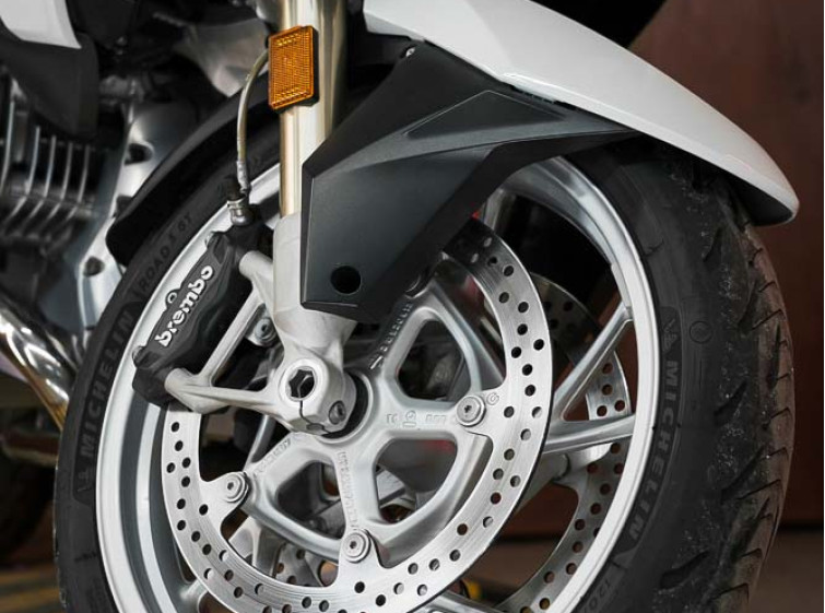 Мотоцикл BMW R1200RT с пробегом 26580 км