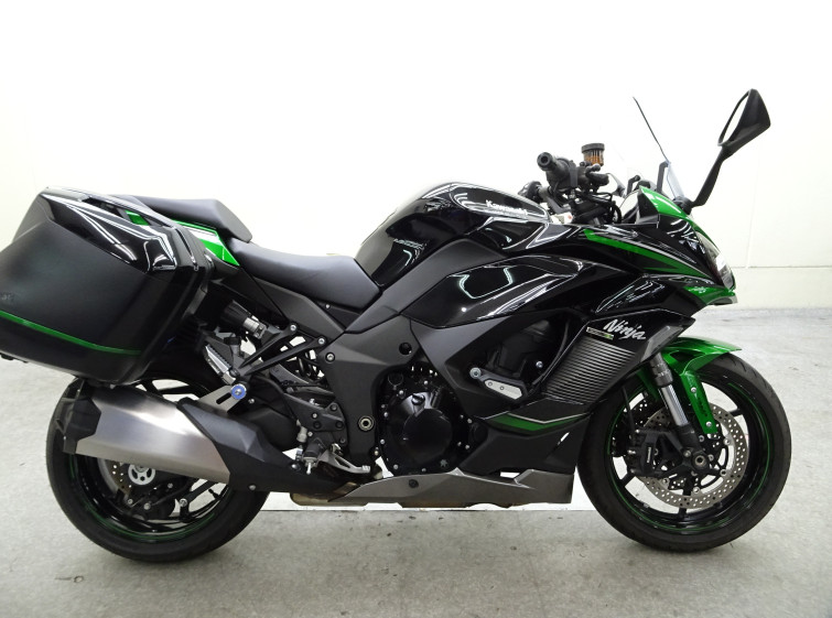 Мотоцикл Kawasaki Ninja 1000 з пробігом 5990 км