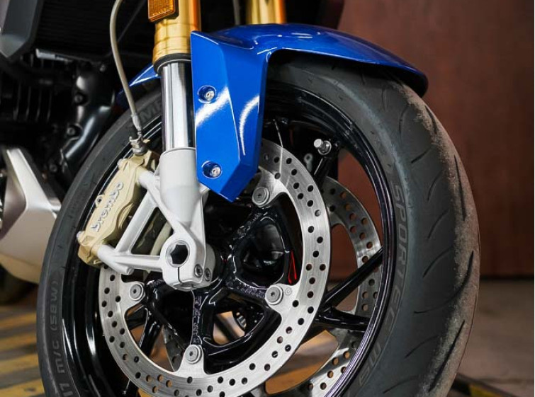 Мотоцикл BMW R1250R с пробегом 8231 км