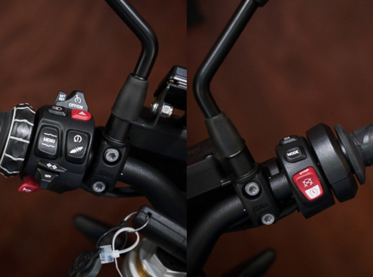 Мотоцикл BMW R1250R с пробегом 8231 км