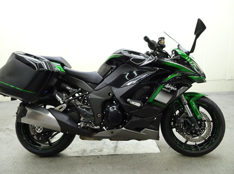Мотоцикл Kawasaki Ninja 1000 с пробегом 9181 км
