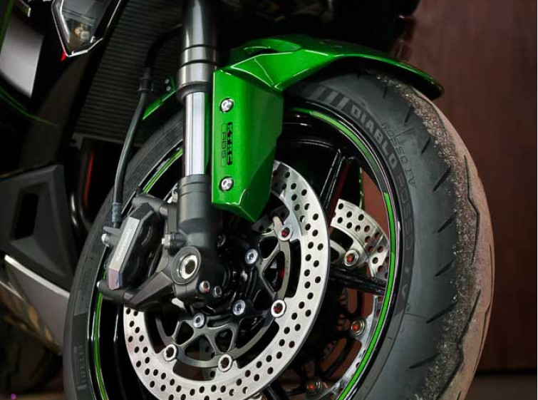 Мотоцикл Kawasaki Ninja 1000 с пробегом 9181 км