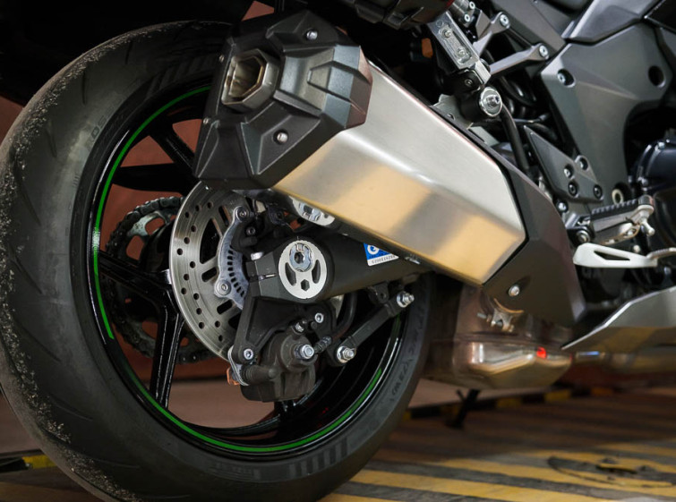 Мотоцикл Kawasaki Ninja 1000 с пробегом 9181 км