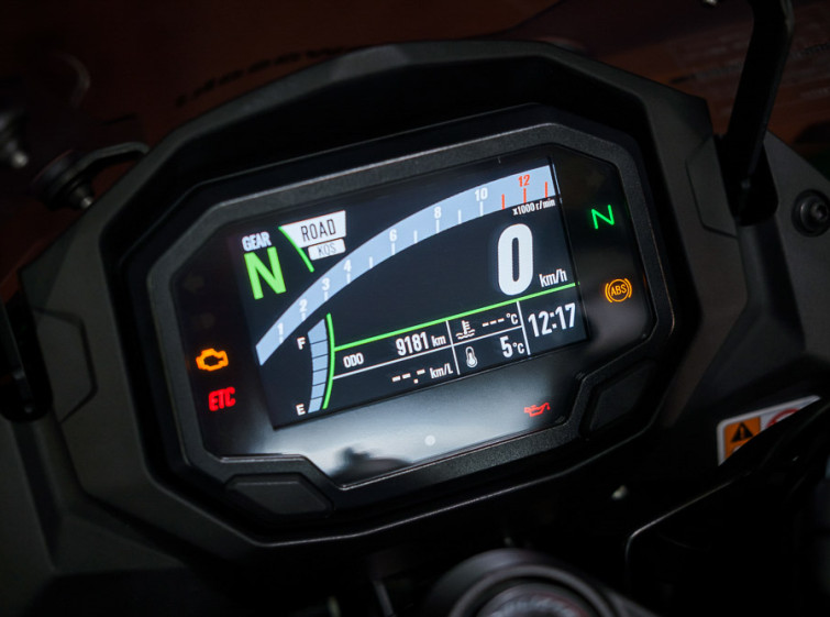 Мотоцикл Kawasaki Ninja 1000 с пробегом 9181 км