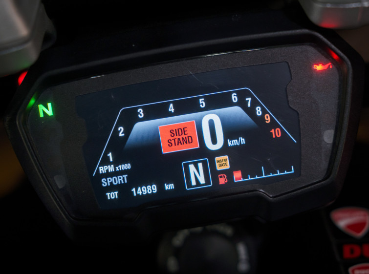 Мотоцикл Ducati X Diavel з пробігом 14989 км