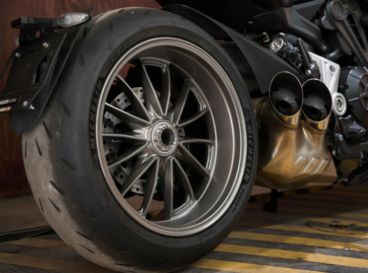 Мотоцикл Ducati X Diavel з пробігом 14989 км