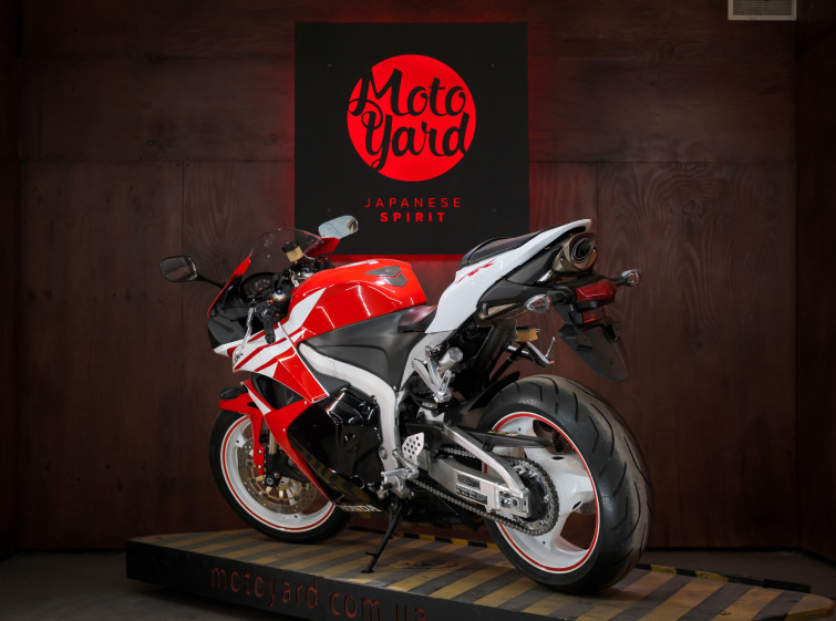 Мотоцикл Honda CBR600RR ABS с пробегом 4154 км