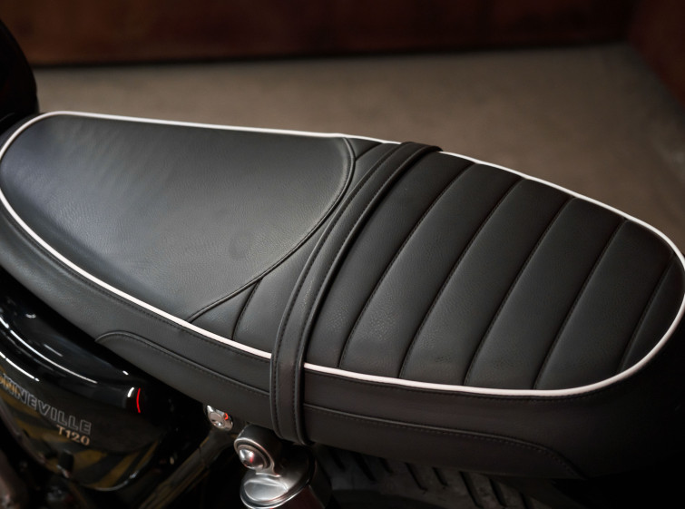 Мотоцикл Triumph Bonneville 120 з пробігом 1122 км