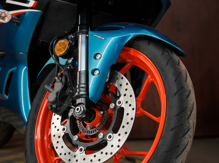 Мотоцикл Yamaha YZF-R3 с пробегом 15426 км