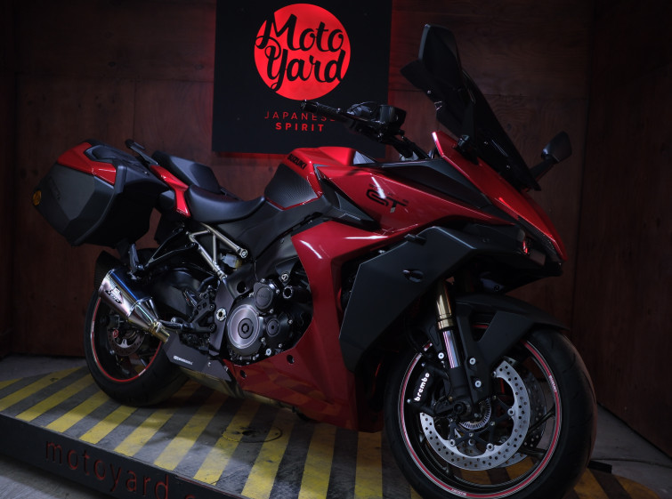 Мотоцикл SUZUKI GSX-S1000GT з пробігом 4942 км