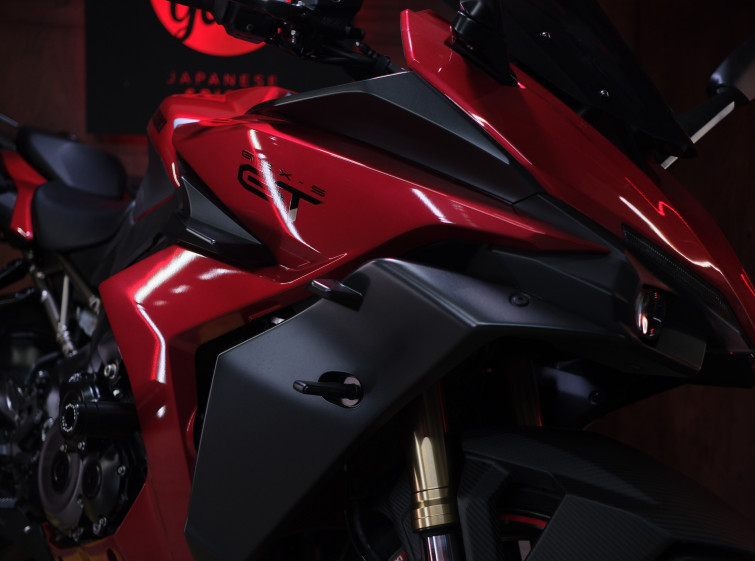 Мотоцикл SUZUKI GSX-S1000GT з пробігом 4942 км