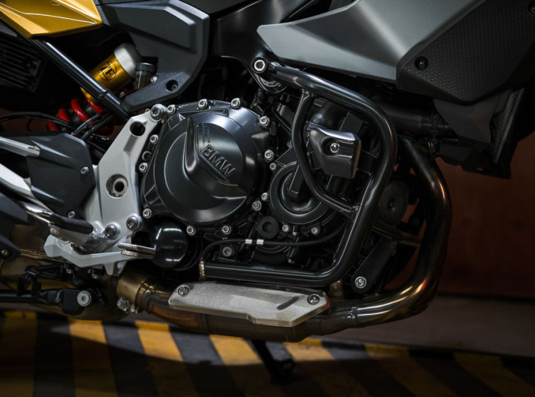 Мотоцикл BMW F900XR ABS Максимальная Комплектация с пробегом 5647 км