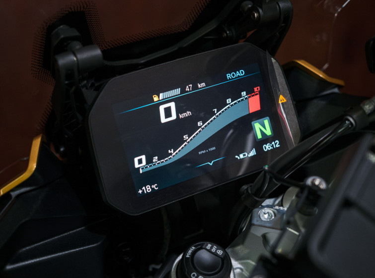 Мотоцикл BMW F900XR ABS Максимальная Комплектация с пробегом 5647 км