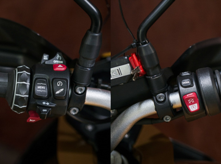 Мотоцикл BMW F900XR ABS Максимальная Комплектация с пробегом 5647 км