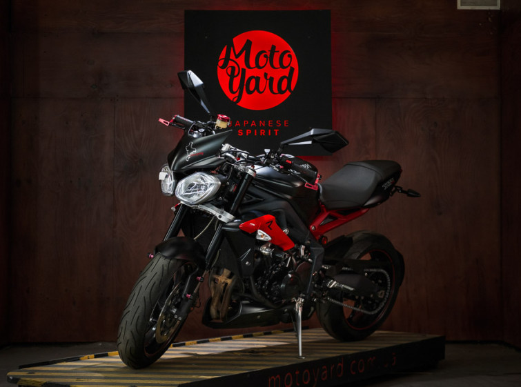 Мотоцикл Triumph Street Triple R ABS с пробегом 19143 км