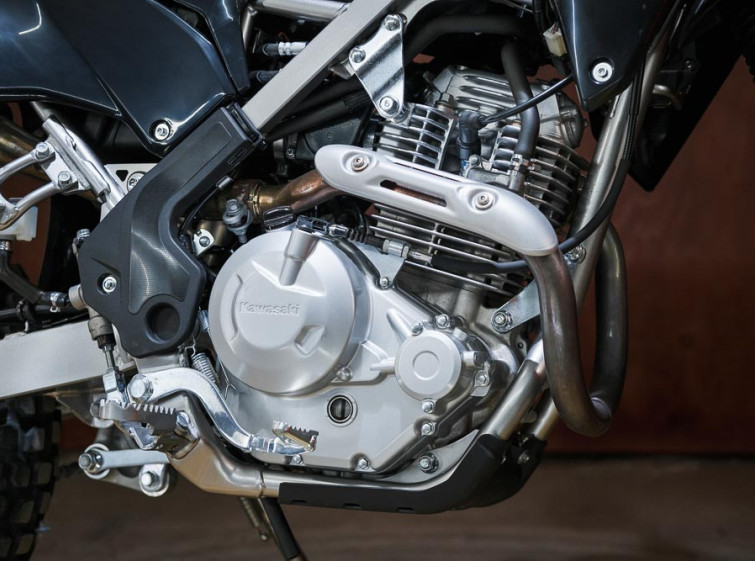 Мотоцикл Kawasaki KLX230 с пробегом 1098 км