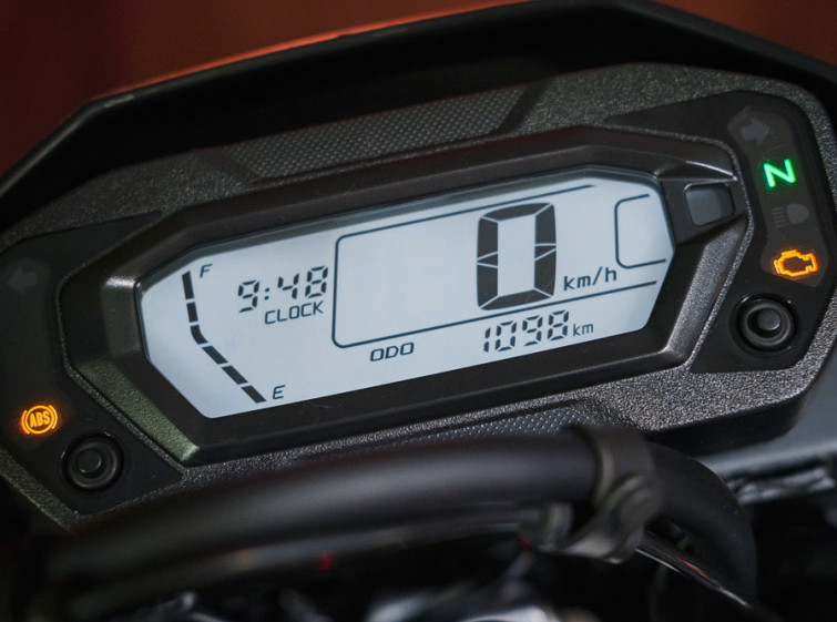 Мотоцикл Kawasaki KLX230 с пробегом 1098 км