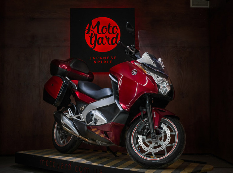 Макси-скутер Honda NC700 INTEGRA ABS с пробегом 15088 км