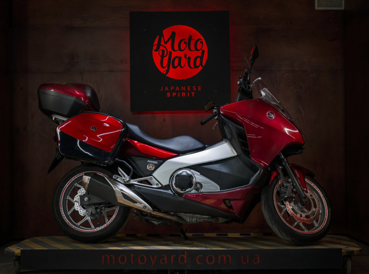 Макси-скутер Honda NC700 INTEGRA ABS с пробегом 15088 км