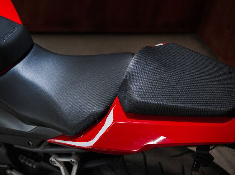 Мотоцикл Honda CBR400R ABS с пробегом 13886 км