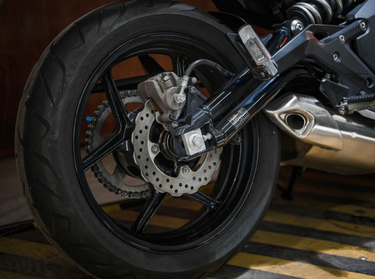 Мотоцикл Kawasaki Ninja 400 с пробегом 5015 км