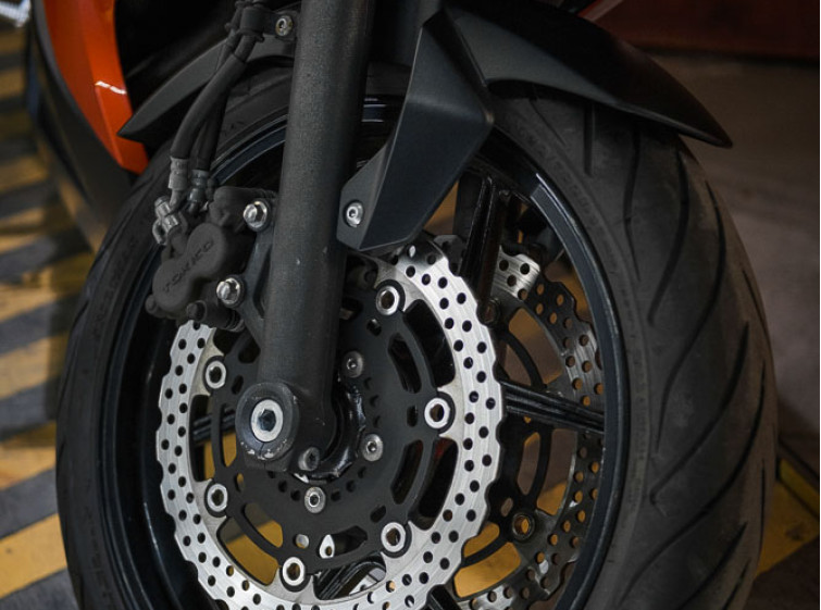 Мотоцикл Kawasaki Ninja 400 с пробегом 5015 км